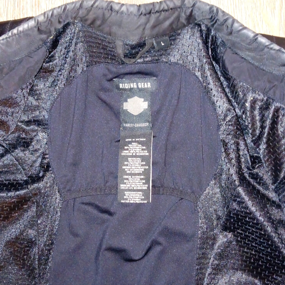 Leather Jacket - Picture 2 of 9